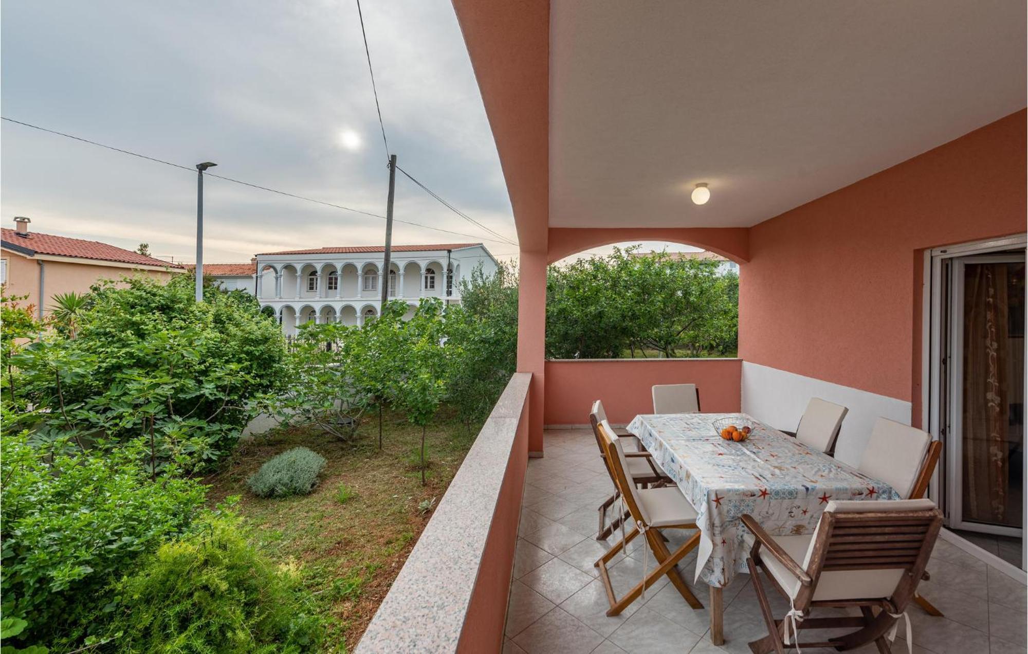 Lovely Apartment In Vir With Kitchen ภายนอก รูปภาพ